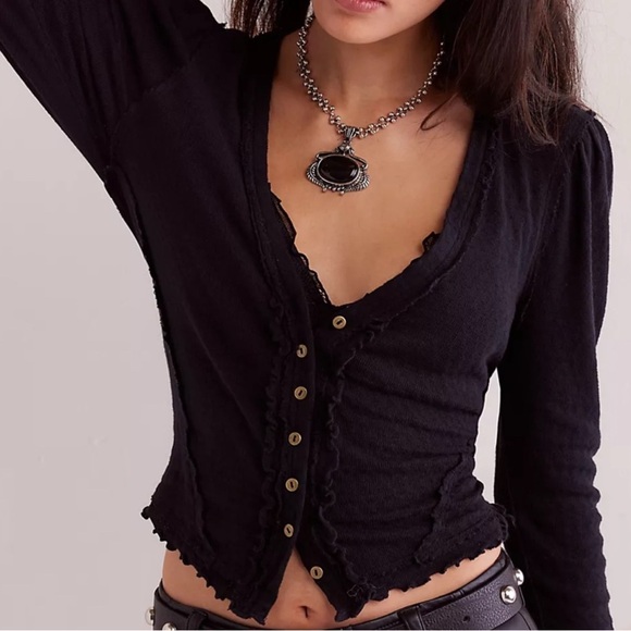 We The Free Winnie Cardigan Black XS - Picture 2 of 7